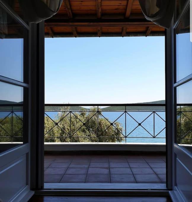 Villa Liana Sourpi Eksteriør bilde